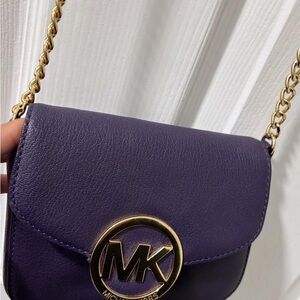 Michael Kors Elegant Purple Crossbody Bag